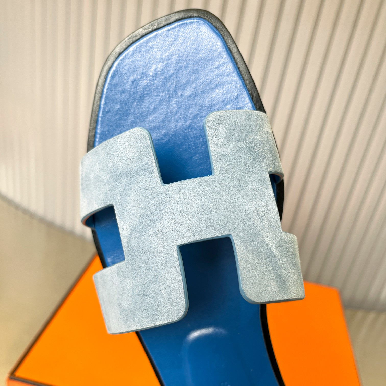 ua H**mes oran sandal