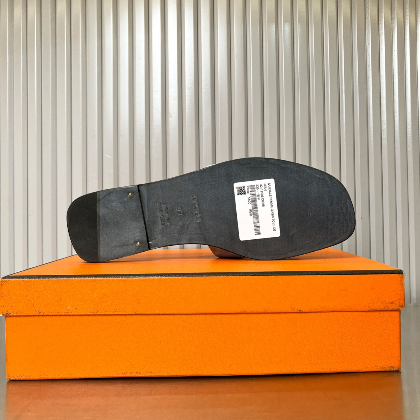 ua H**mes oran sandal