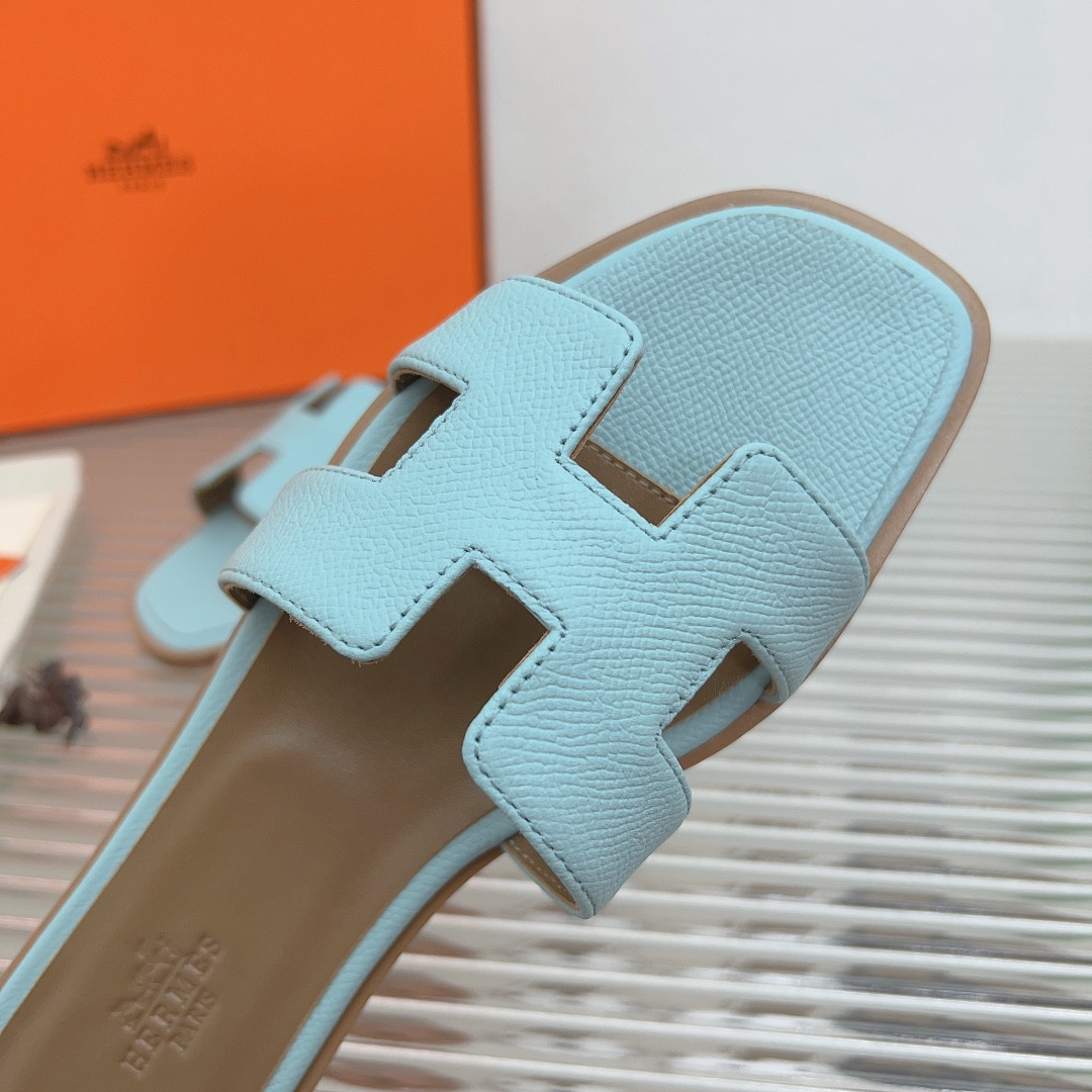 ua H**mes oran sandal