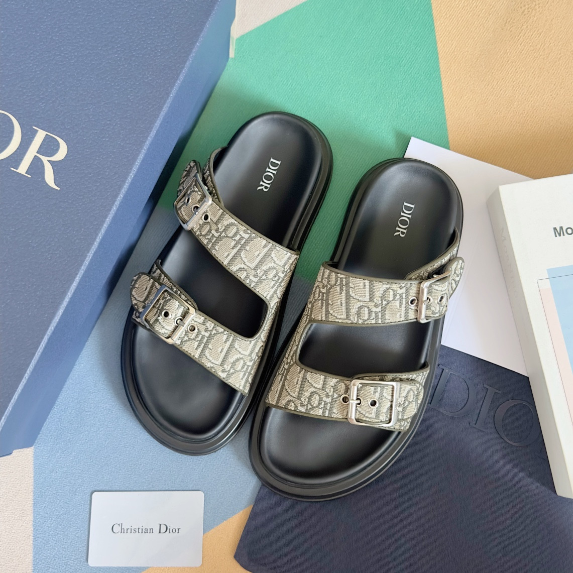 ua D*or aqua sandal
