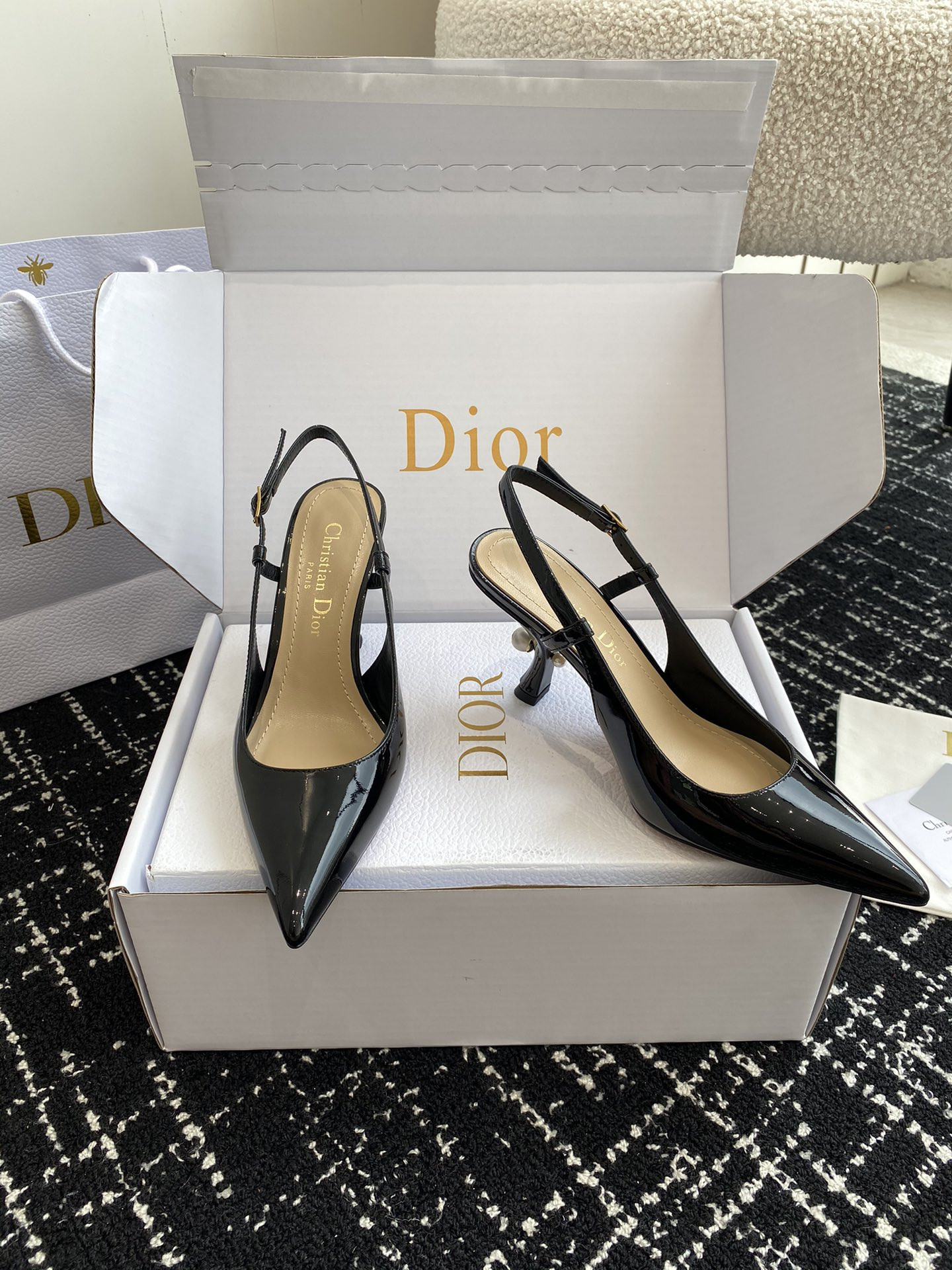 ua D*or tribales slingback pump