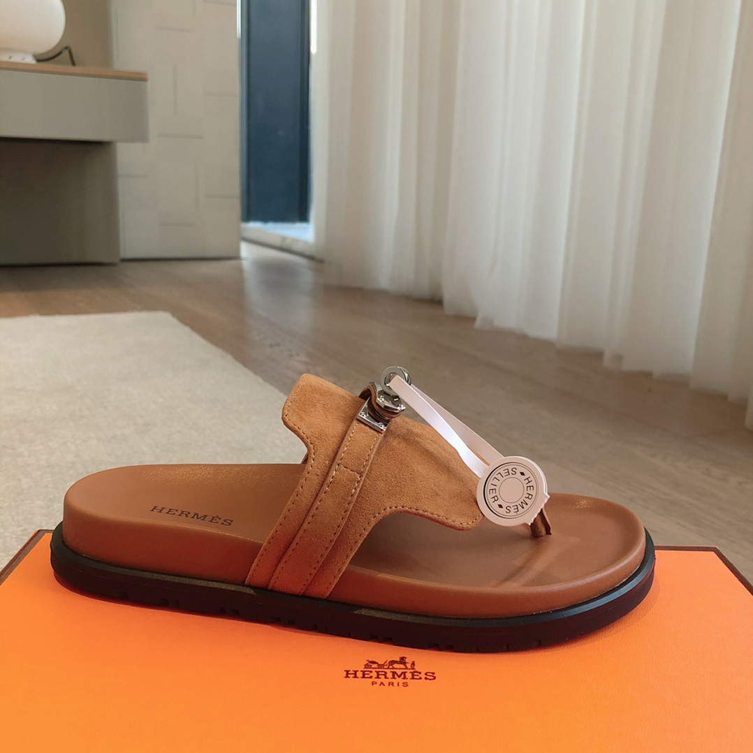 ua H**mes empire sandal