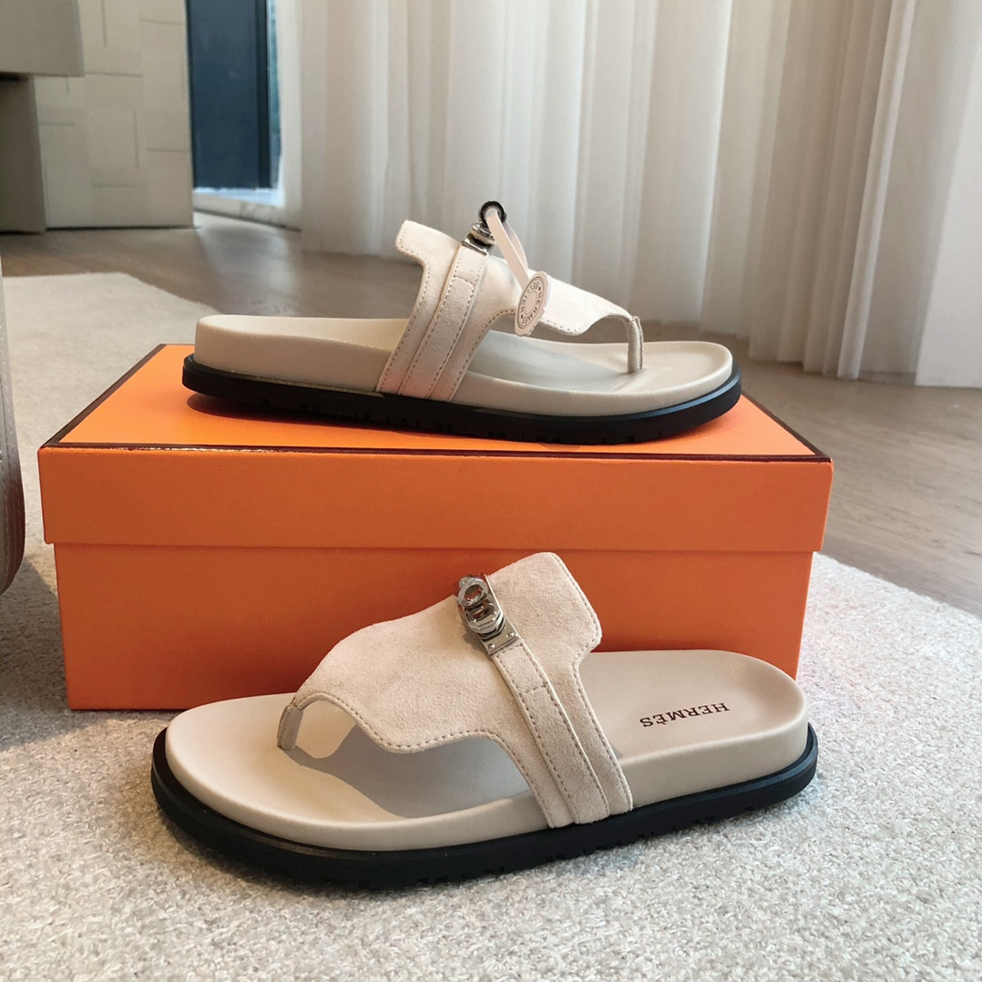ua H**mes empire sandal