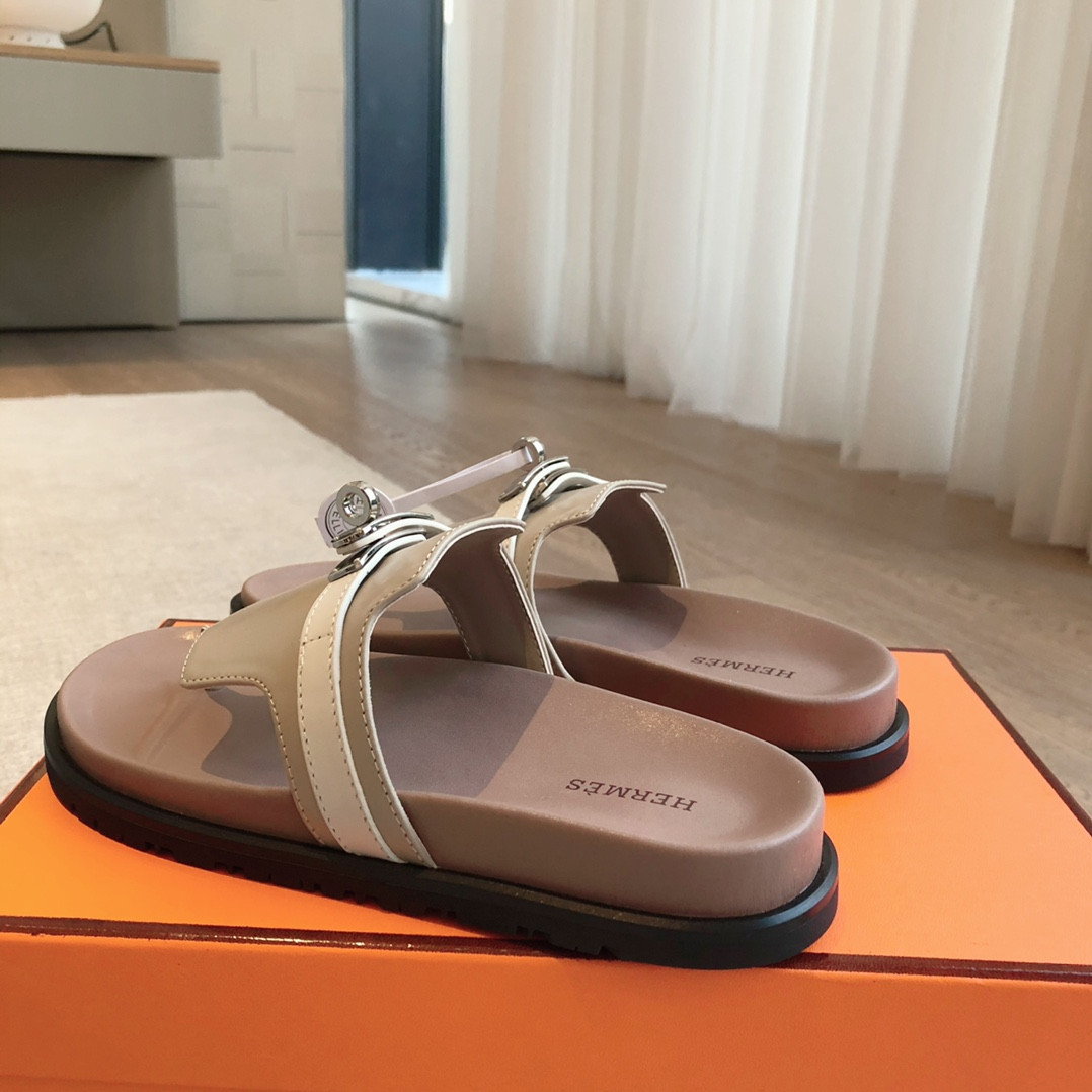 ua H**mes empire sandal
