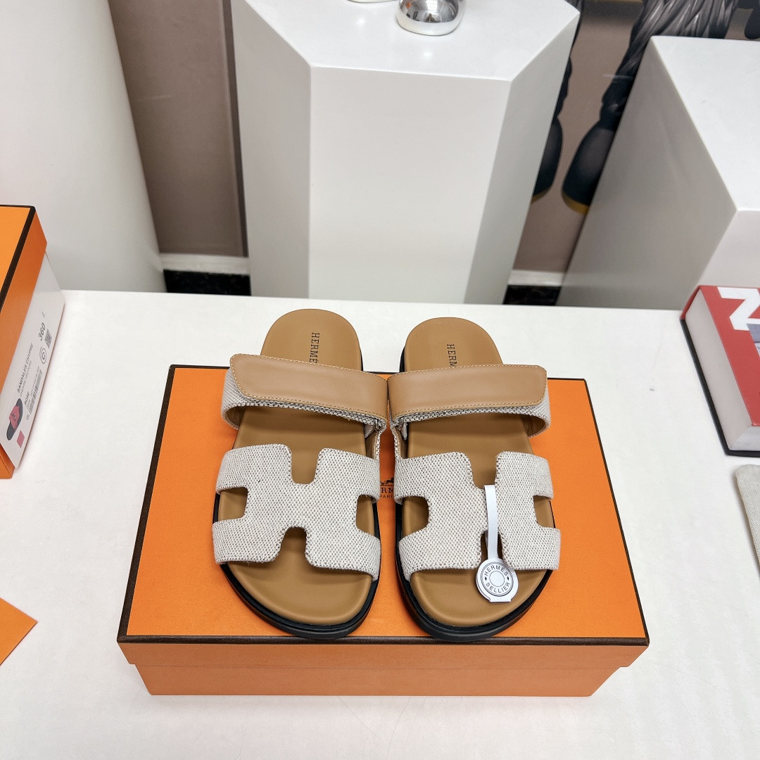ua H**mes chypre sandal
