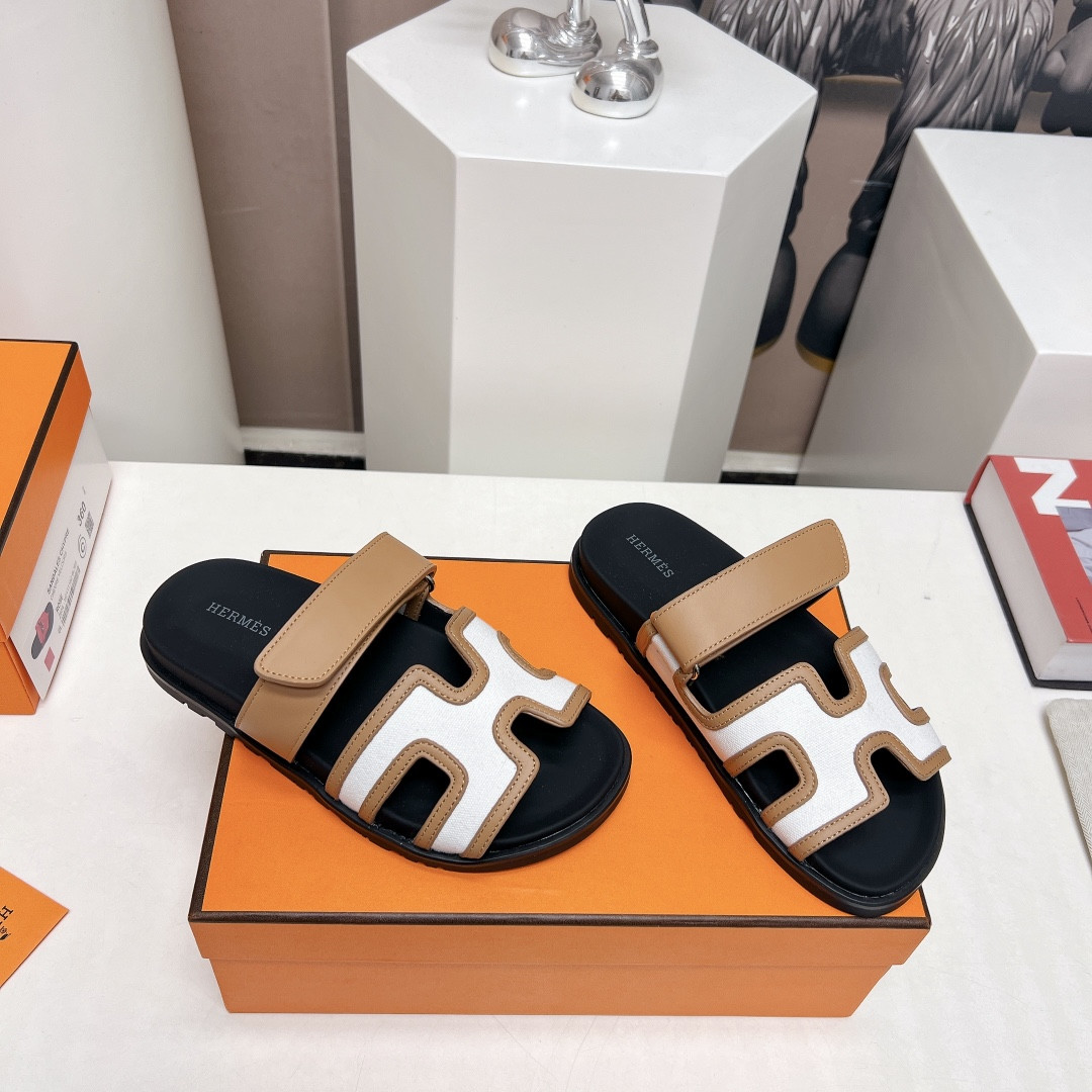 ua H**mes chypre sandal