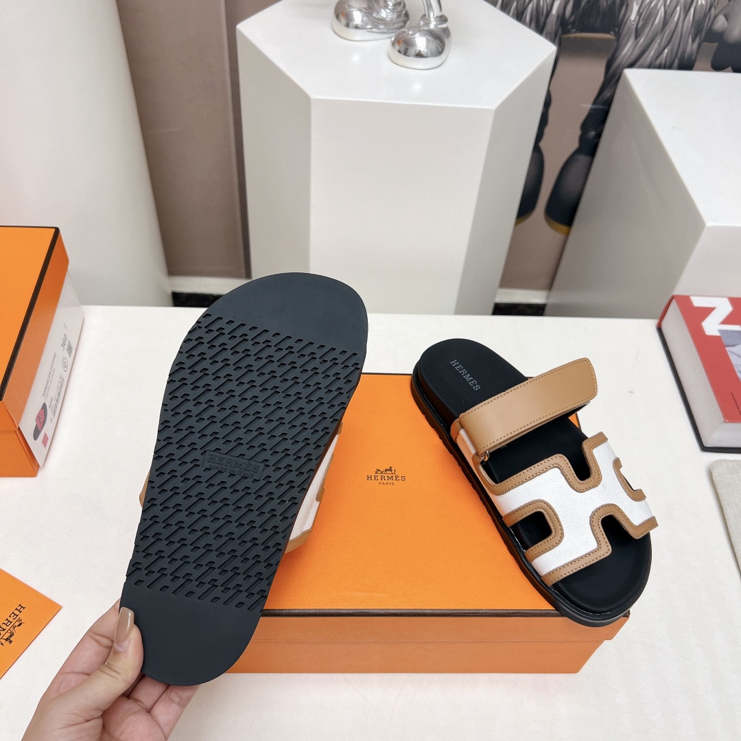 ua H**mes chypre sandal