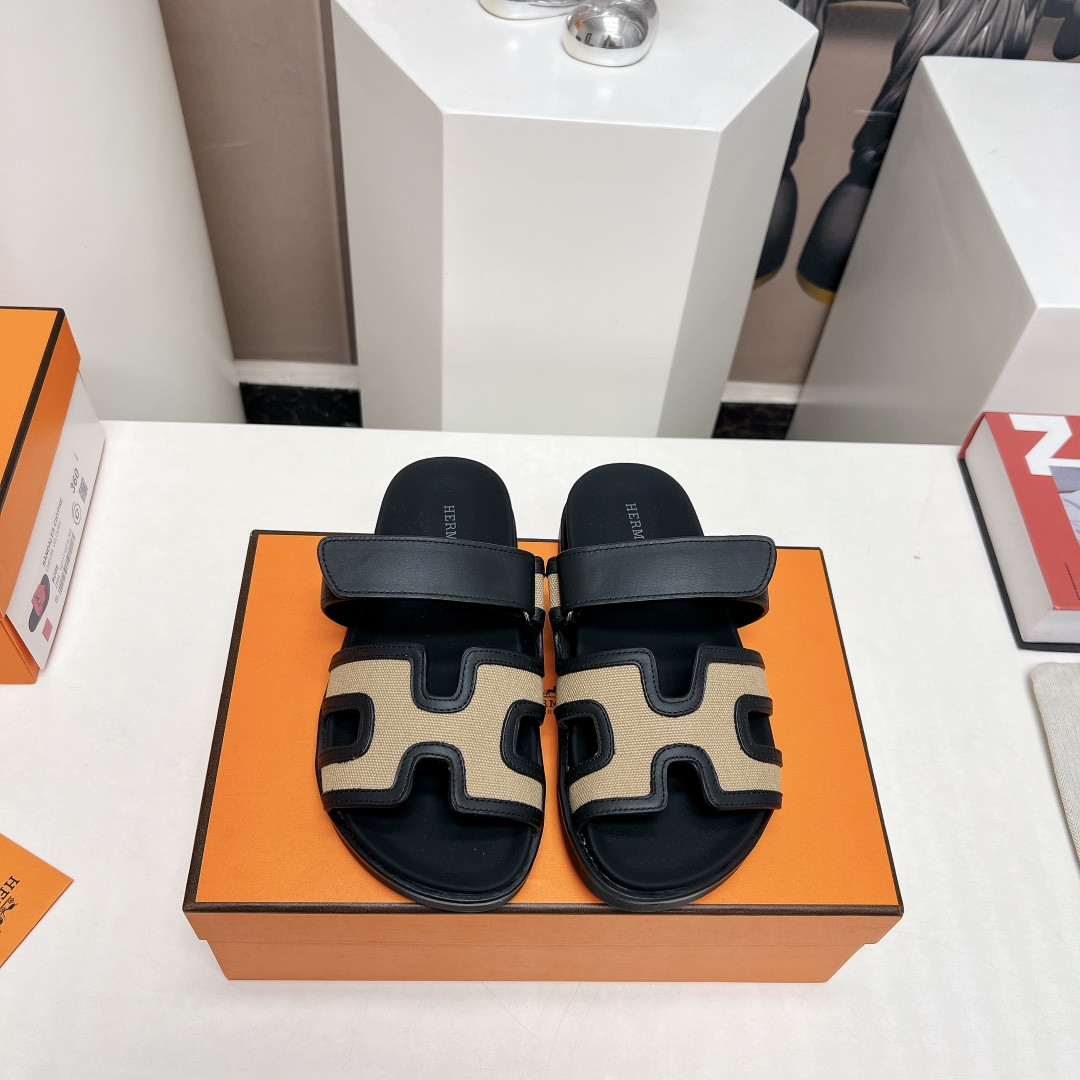ua H**mes chypre sandal