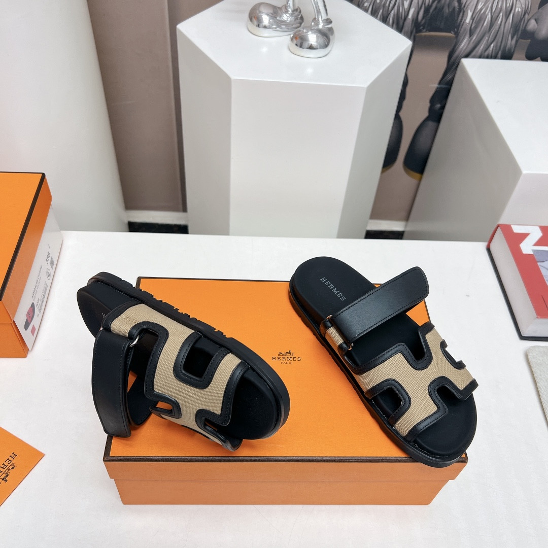 ua H**mes chypre sandal