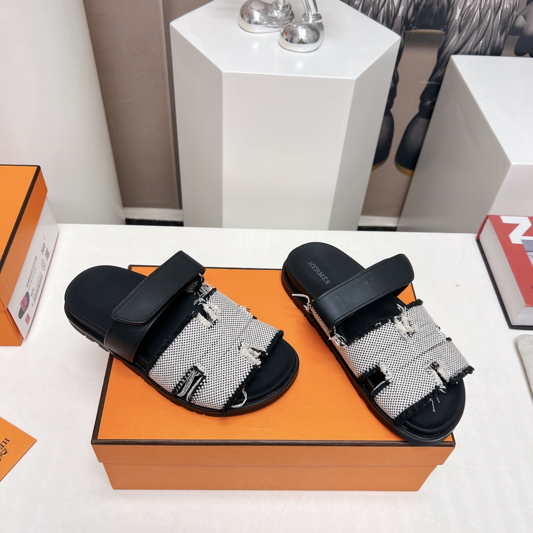 ua H**mes chypre sandal