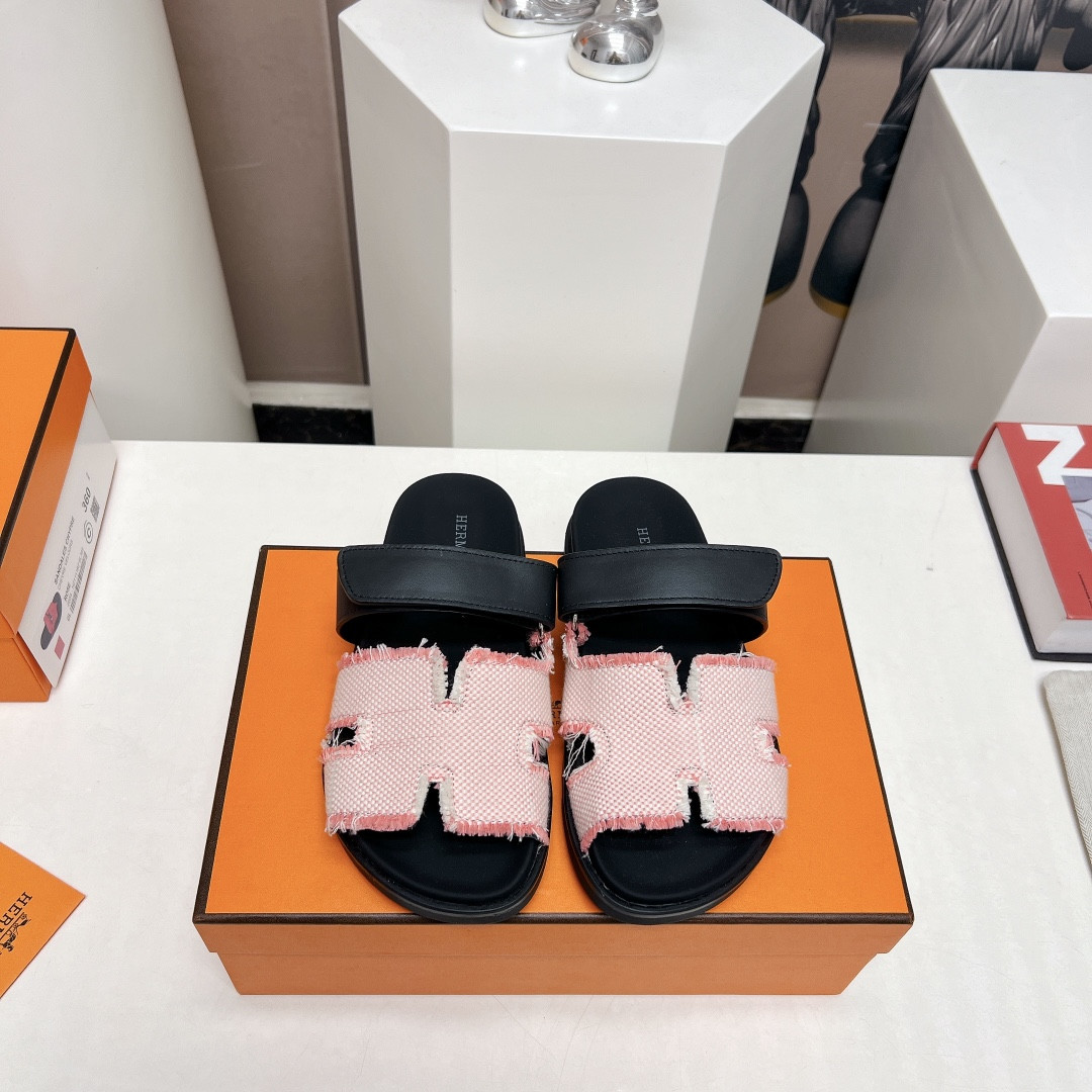 ua H**mes chypre sandal