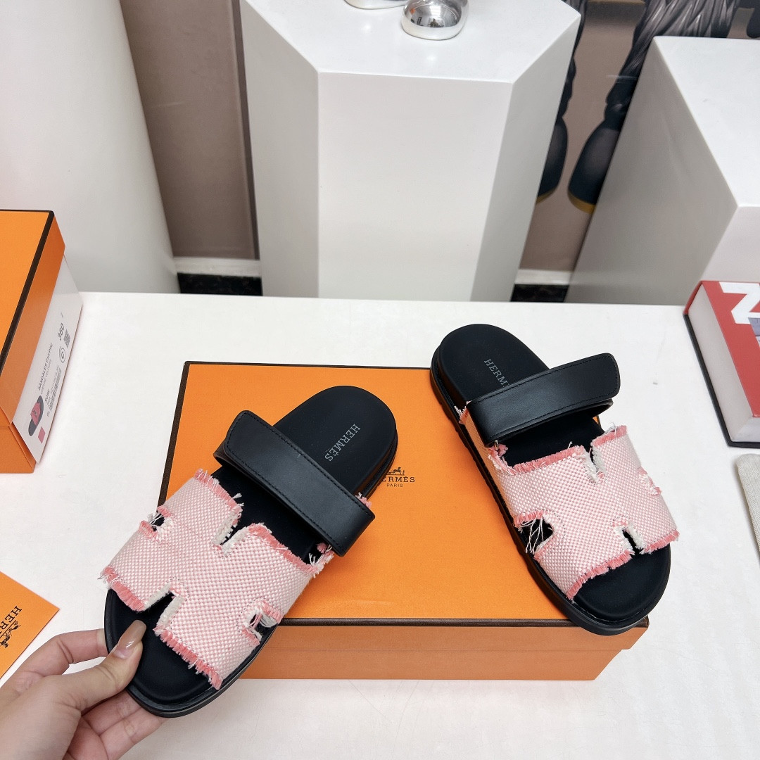 ua H**mes chypre sandal
