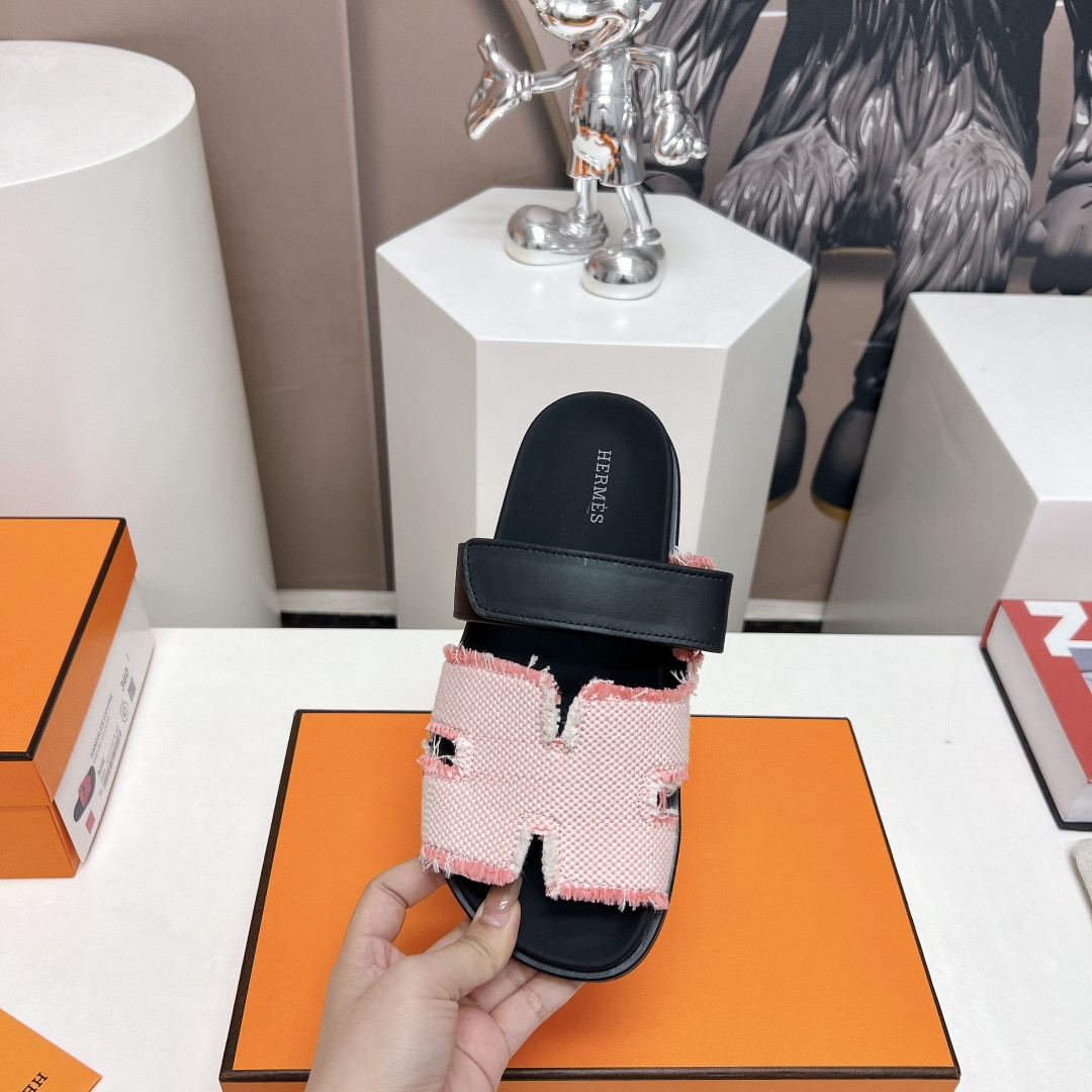 ua H**mes chypre sandal