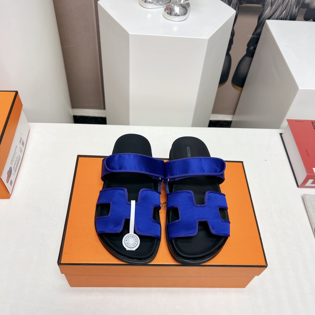ua H**mes chypre sandal