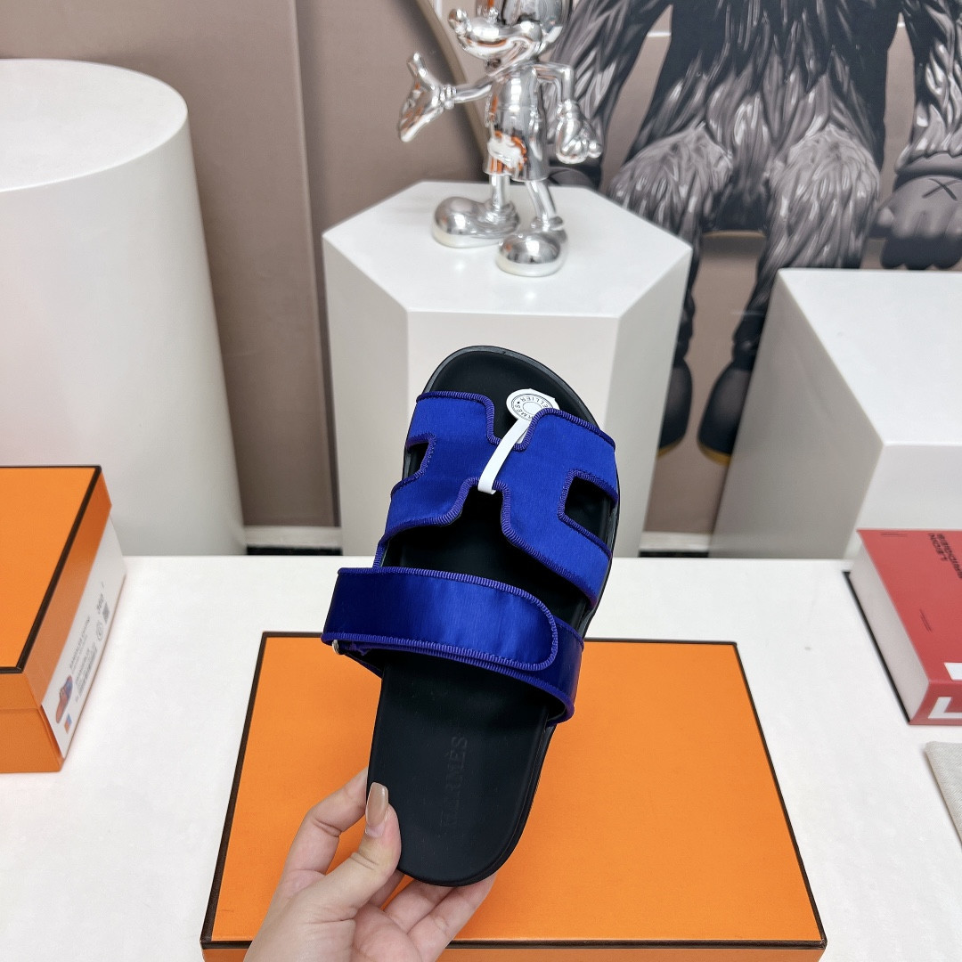 ua H**mes chypre sandal