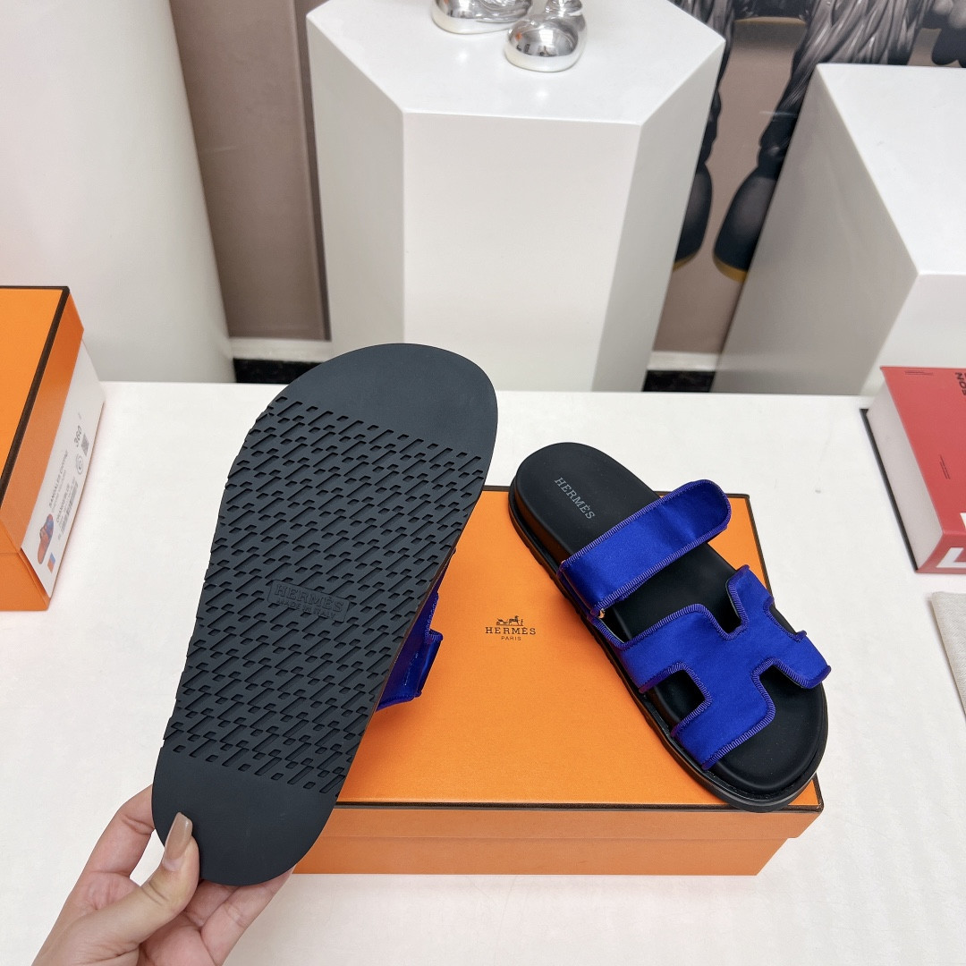 ua H**mes chypre sandal