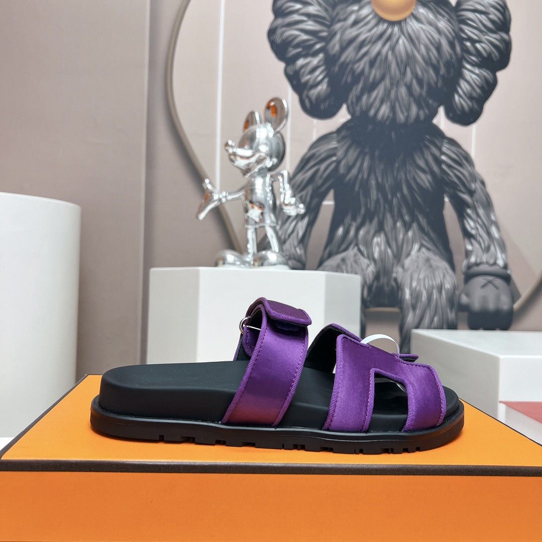 ua H**mes chypre sandal