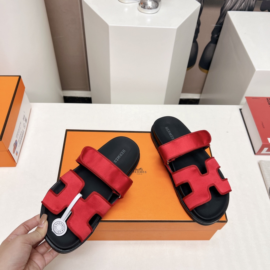 ua H**mes chypre sandal