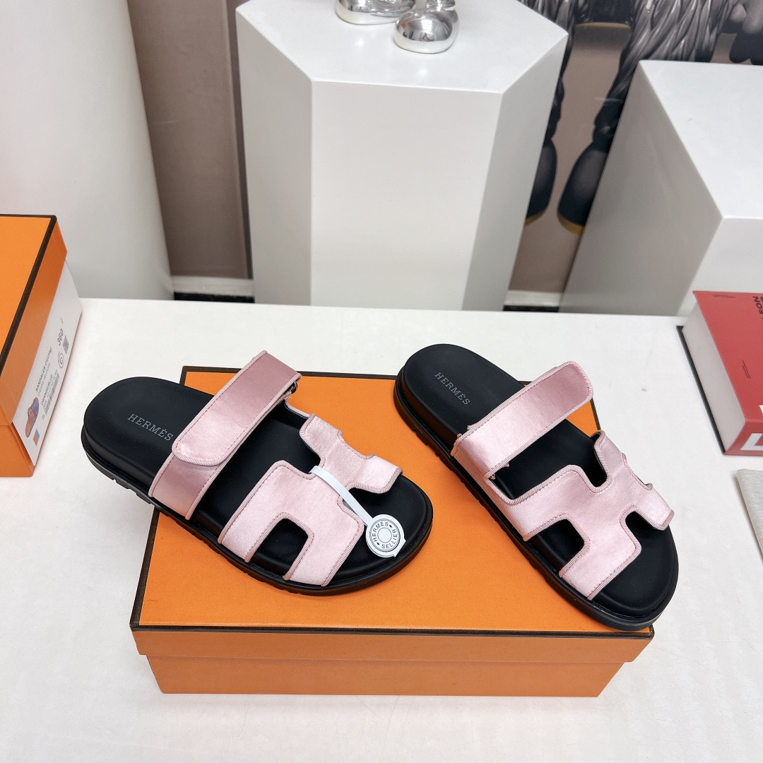 ua H**mes chypre sandal