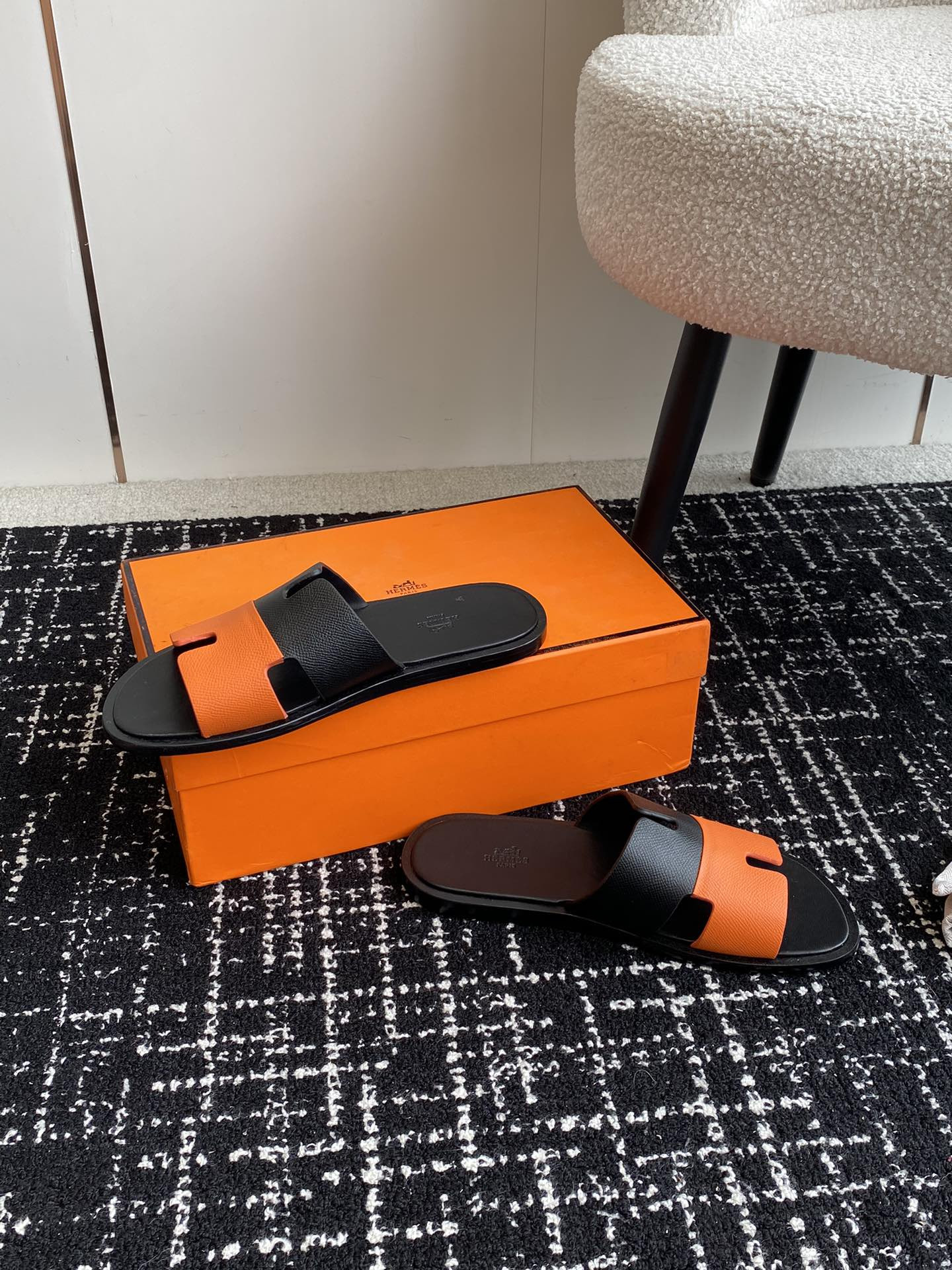 ua H**mes izmir sandal