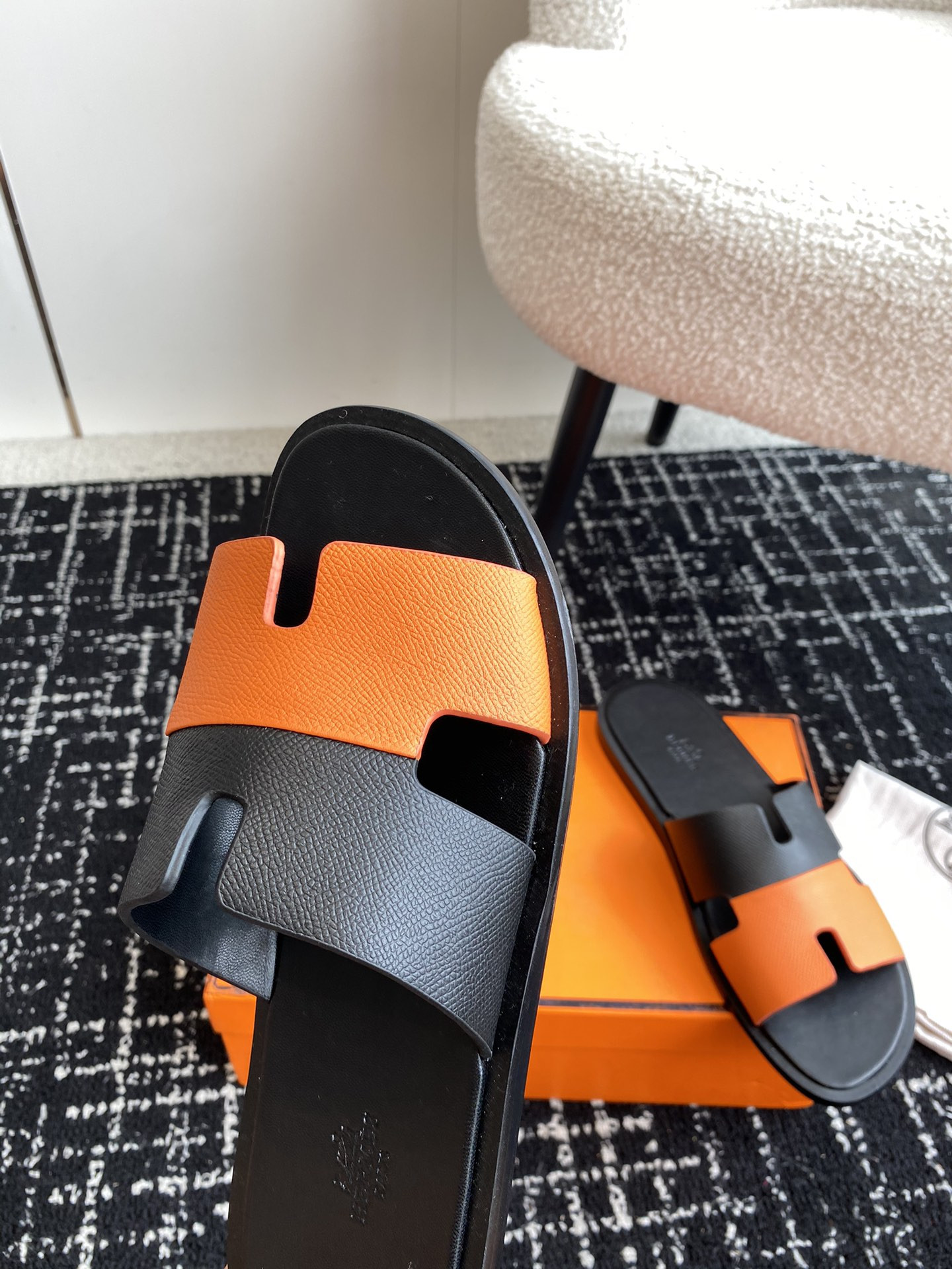 ua H**mes izmir sandal