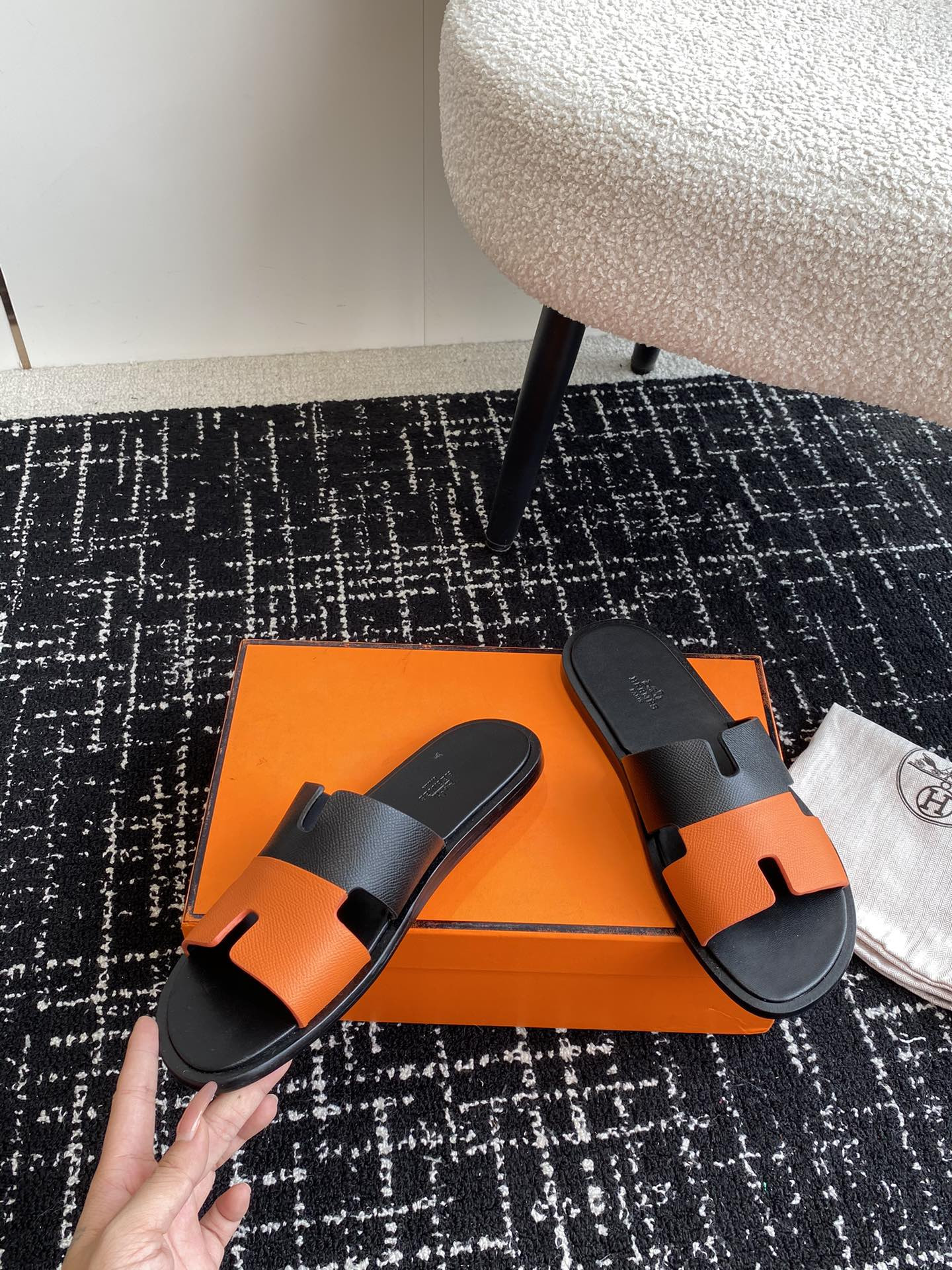 ua H**mes izmir sandal