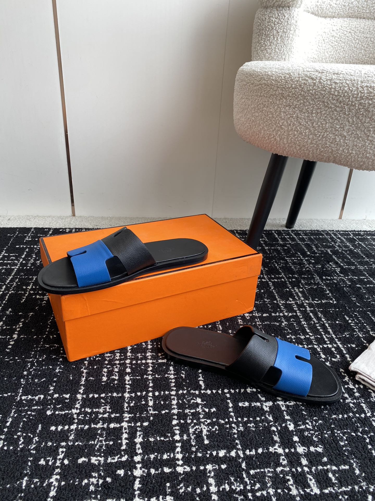 ua H**mes izmir sandal
