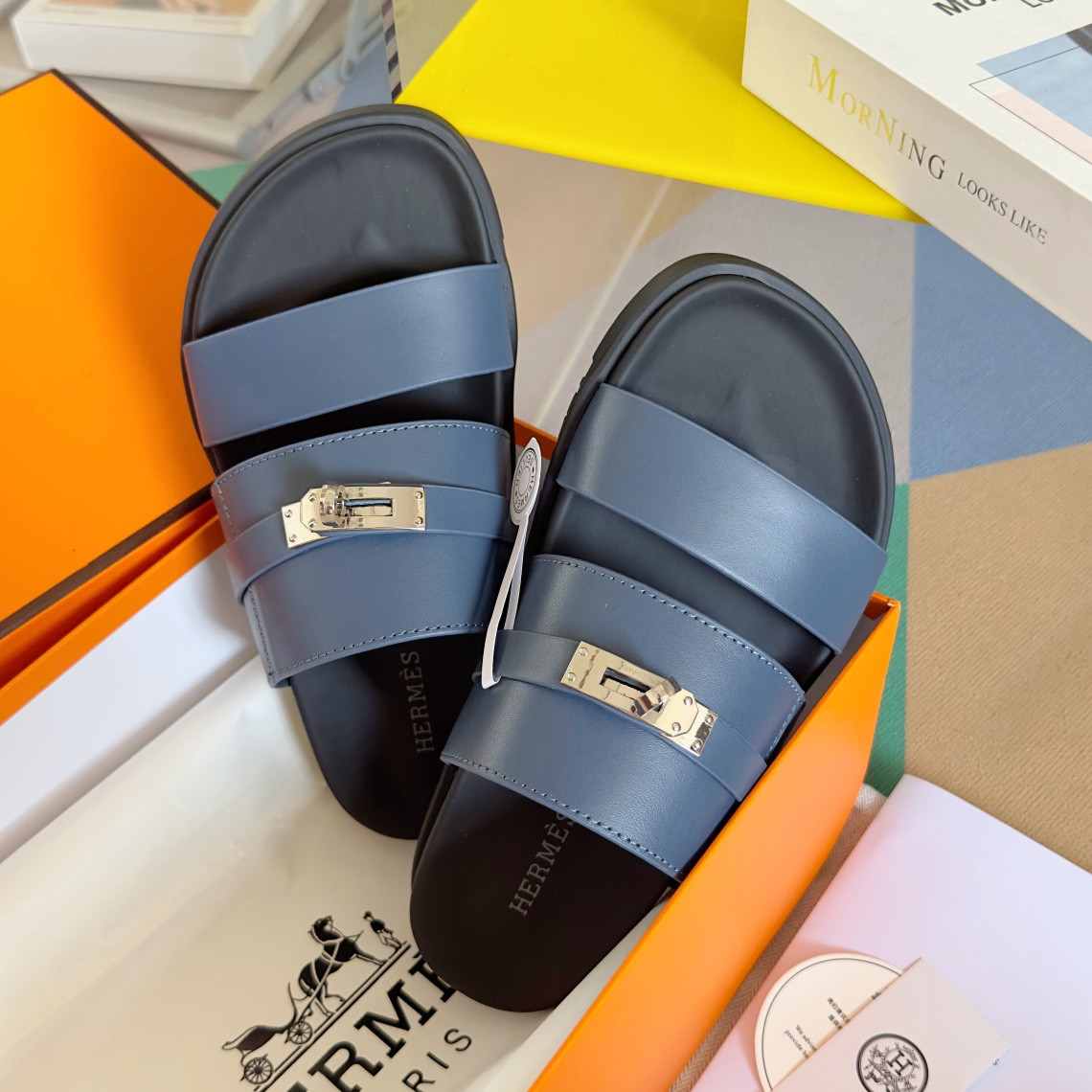 ua H**mes jackson sandal