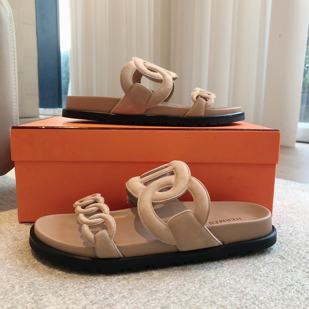 ua H**mes extra sandal
