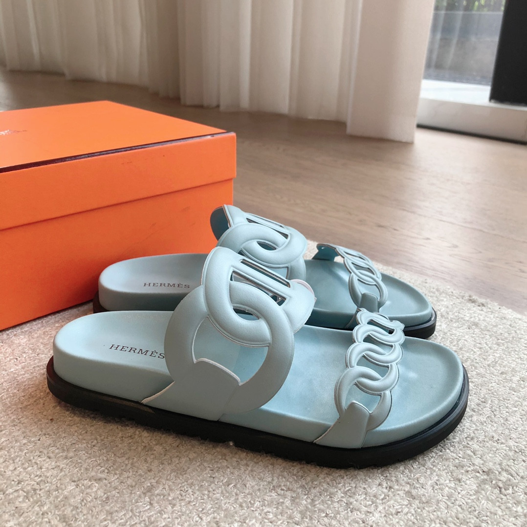 ua H**mes extra sandal