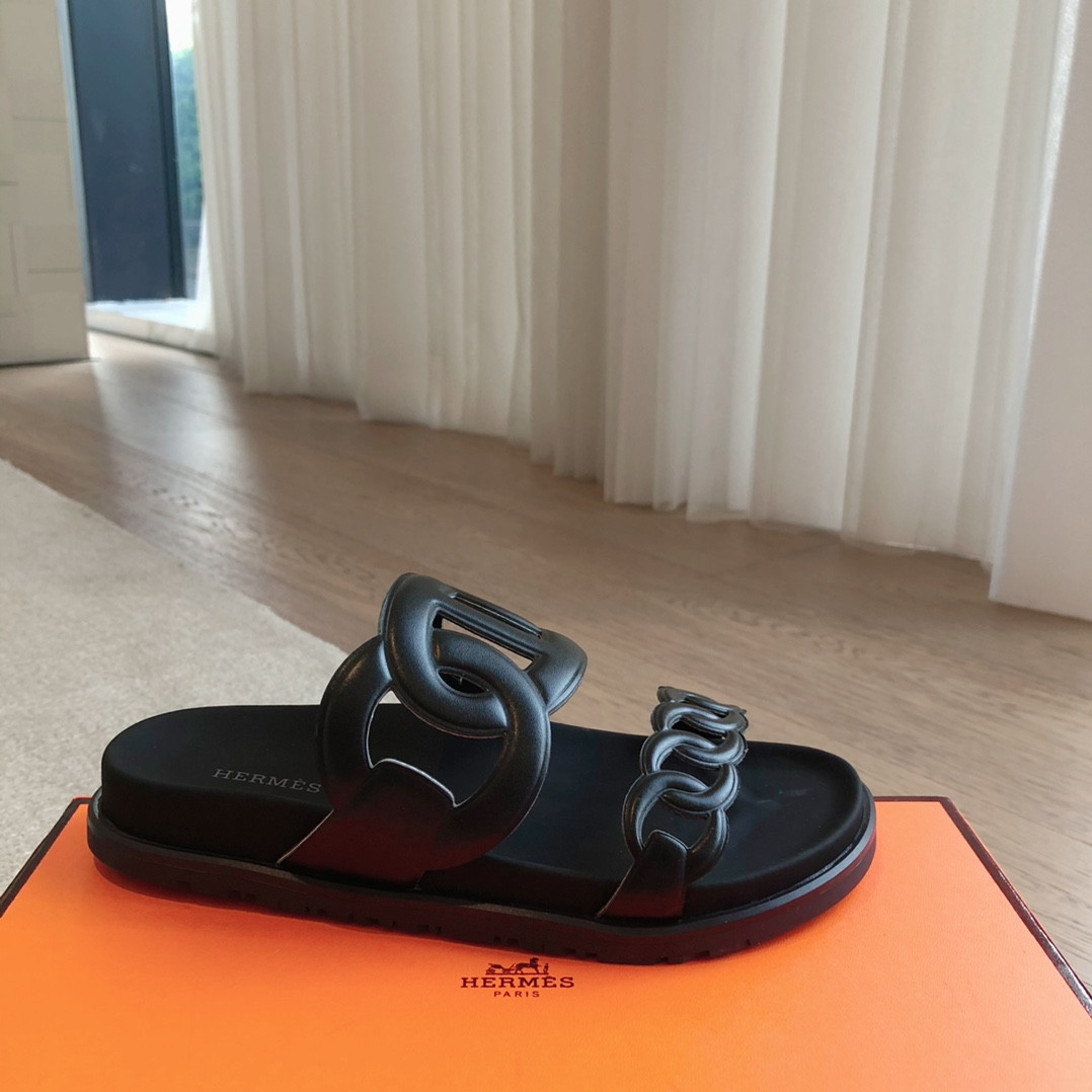 ua H**mes extra sandal