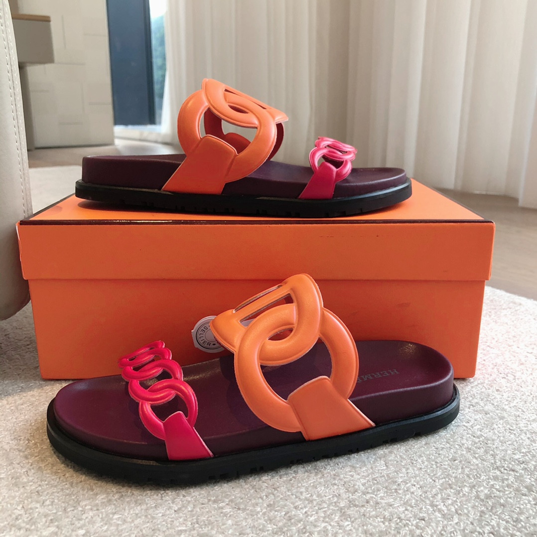 ua H**mes extra sandal