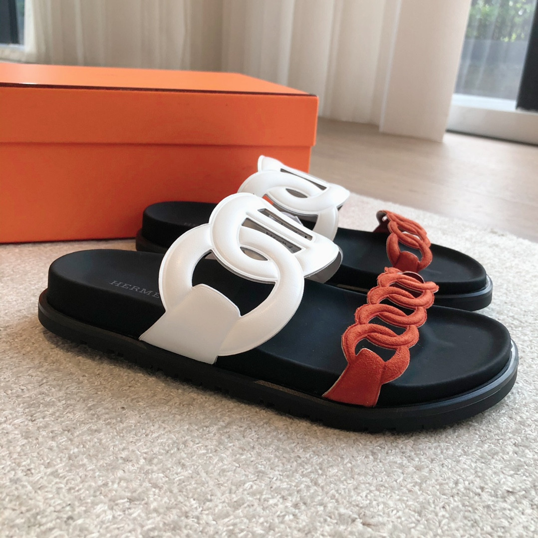 ua H**mes extra sandal