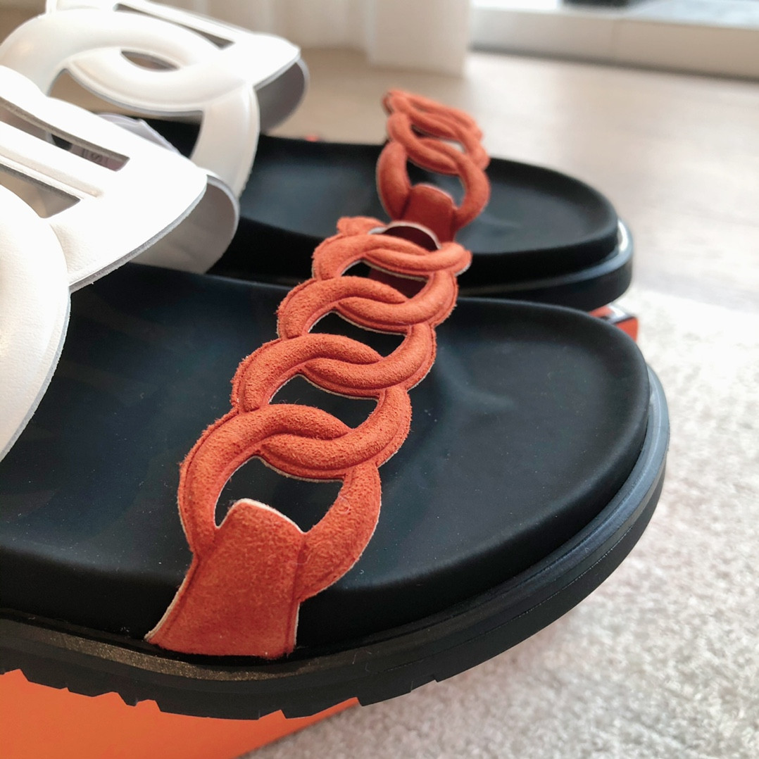 ua H**mes extra sandal