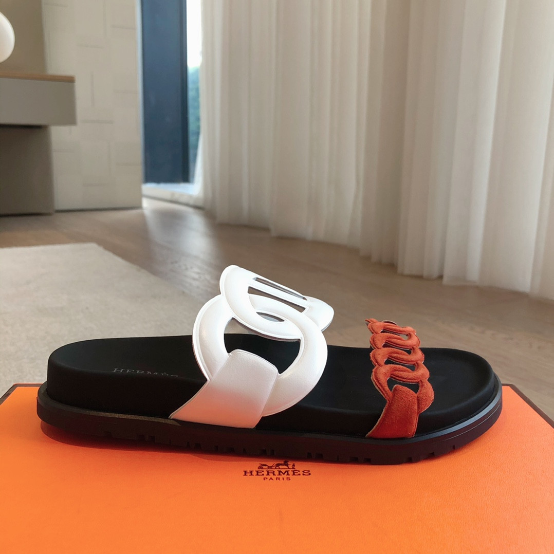 ua H**mes extra sandal