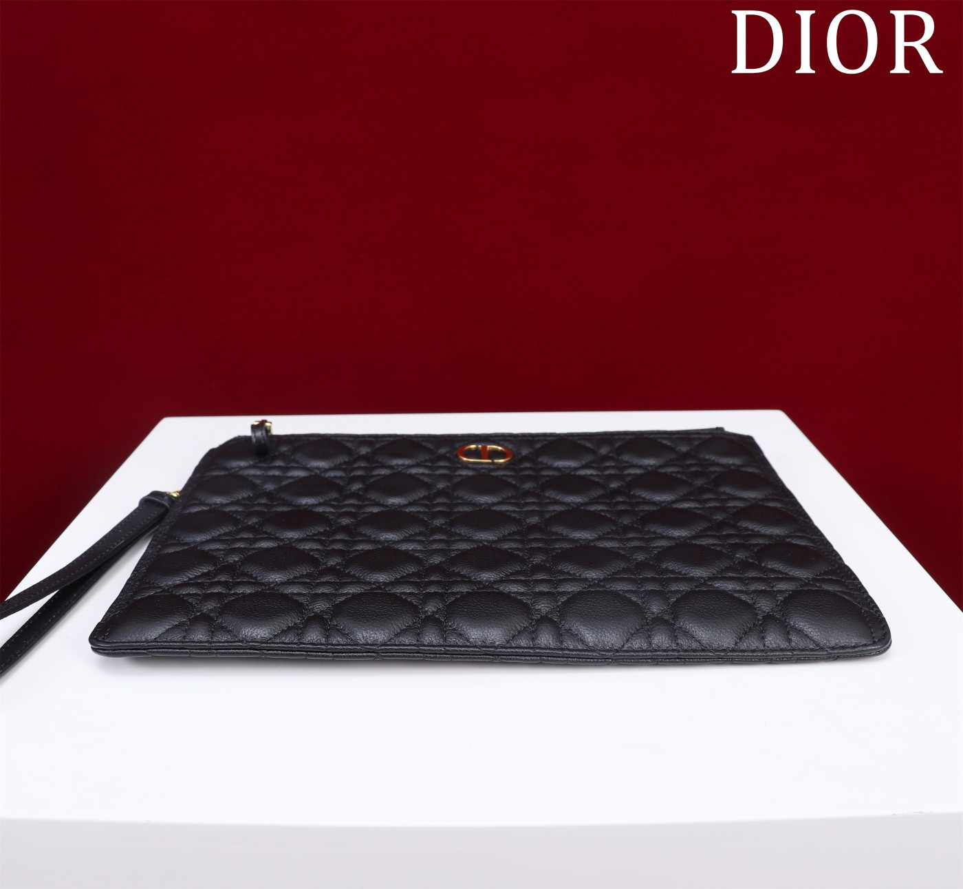 large D*or caro daily pouch 30 x 21.5 cm