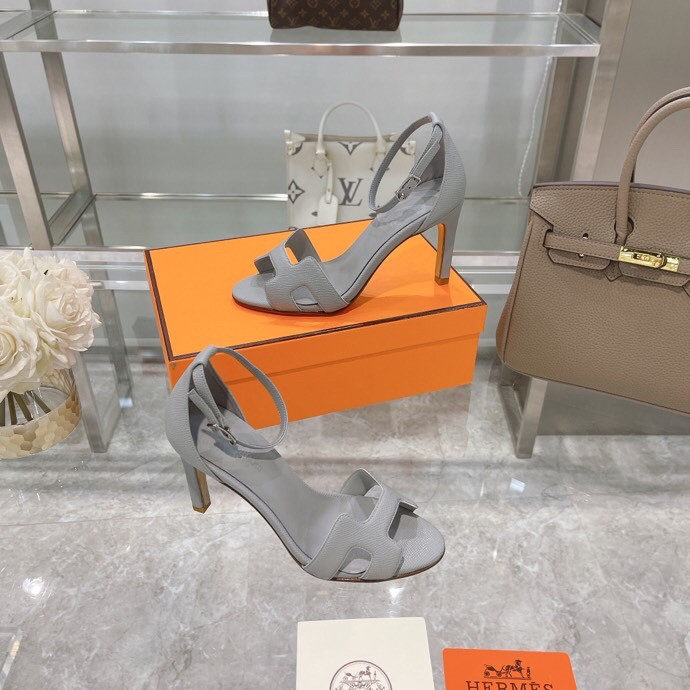 ua H**mes heeled sandal