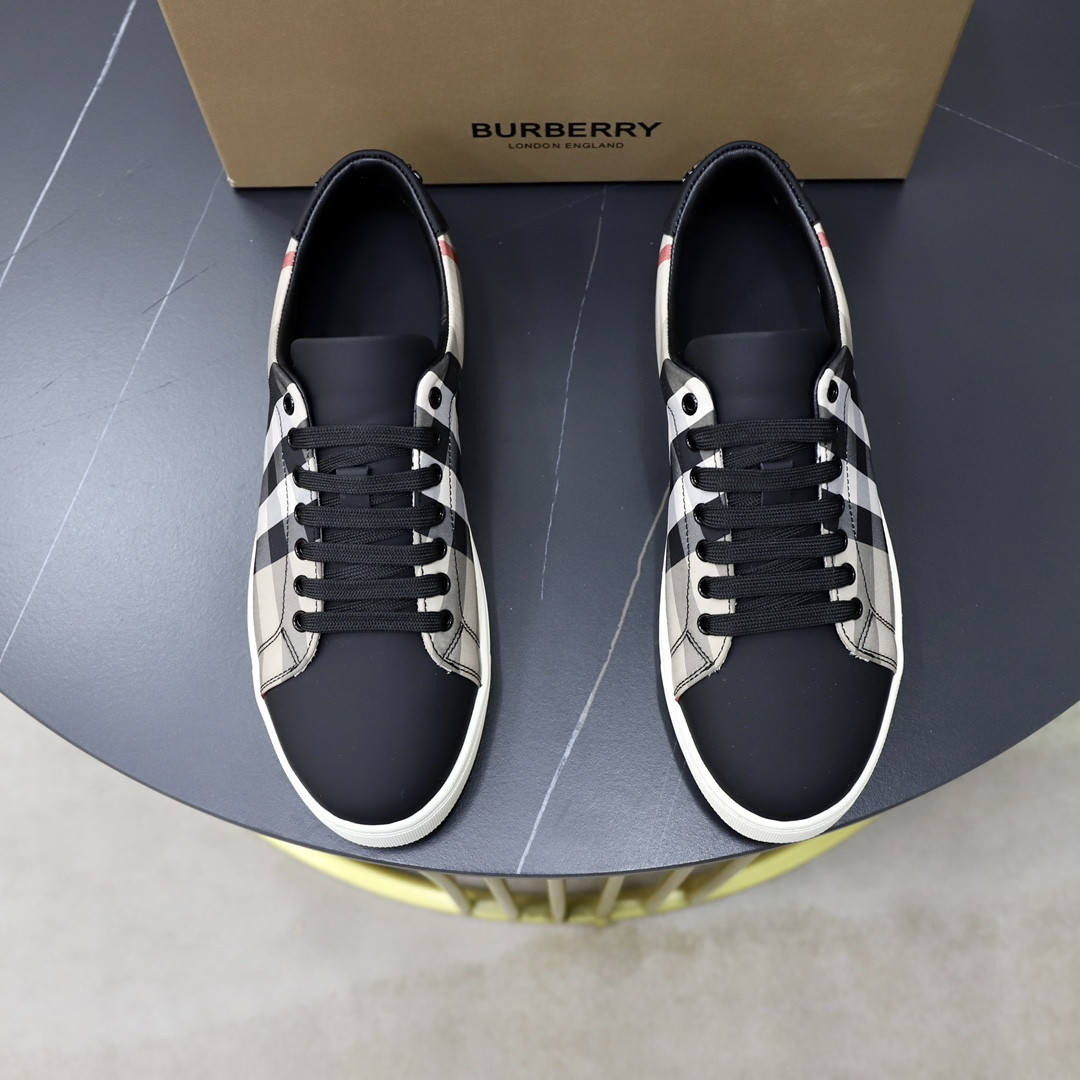 ua B**rry check sneakers