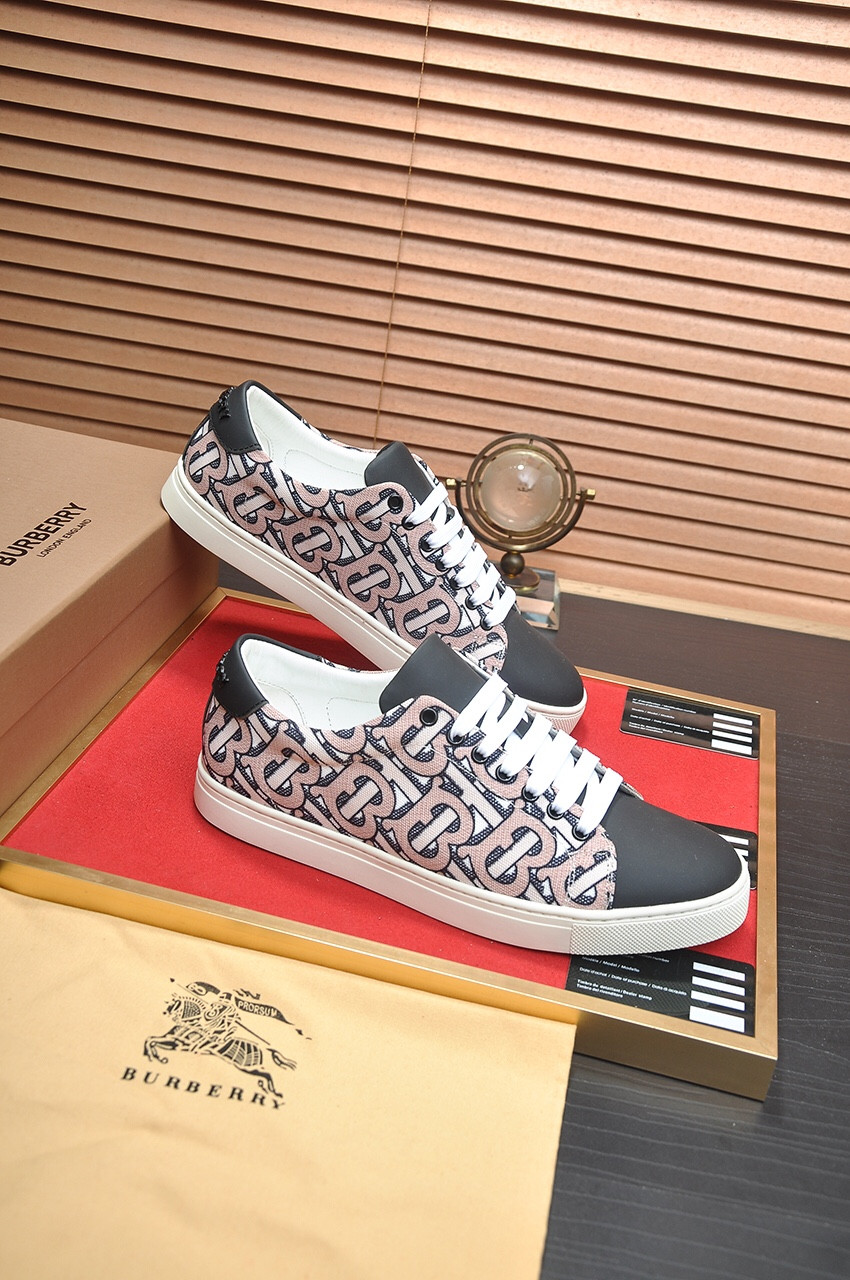 ua B**rry sneakers