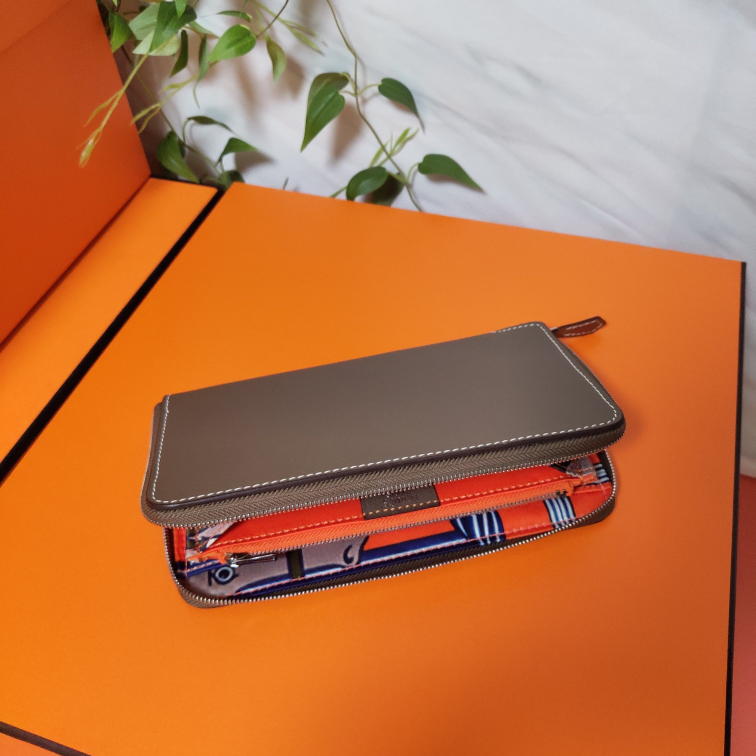 H**mes long wallet 20x11cm