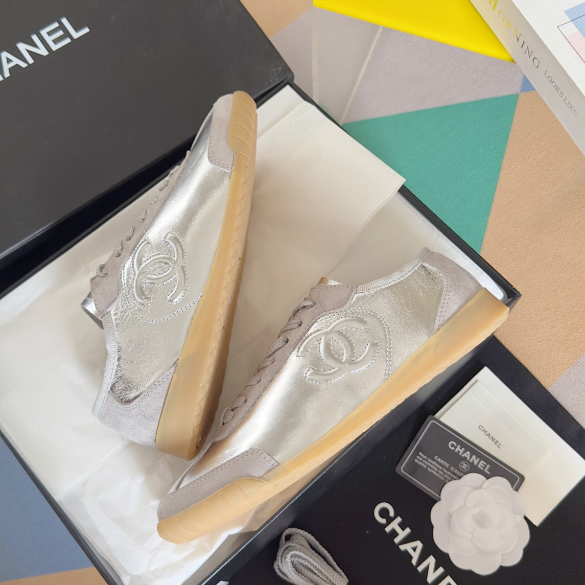 ua Ch*el sneaker