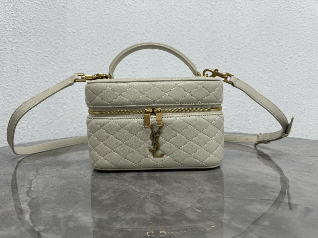 Y*L gaby vanity bag in lambskin 18 x 11 x 6.5 cm