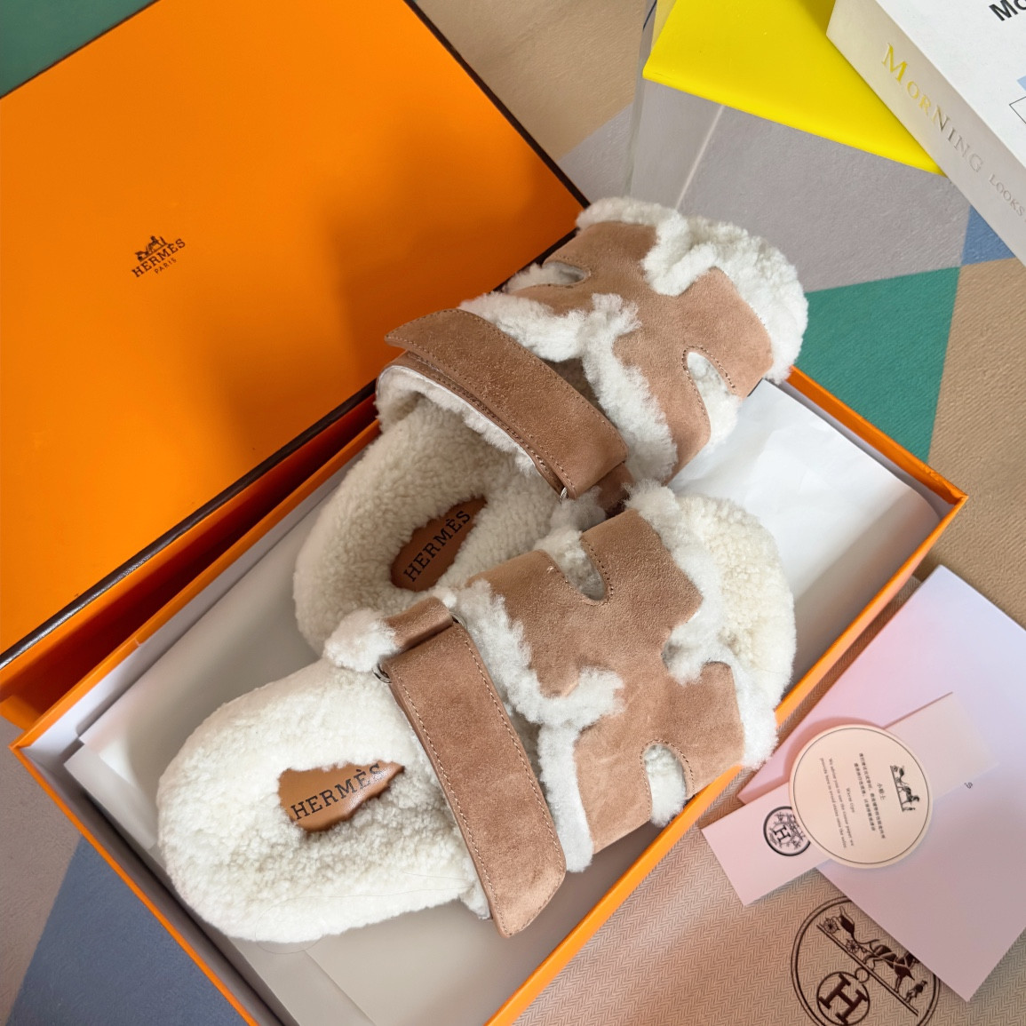ua H**mes chypre sandal