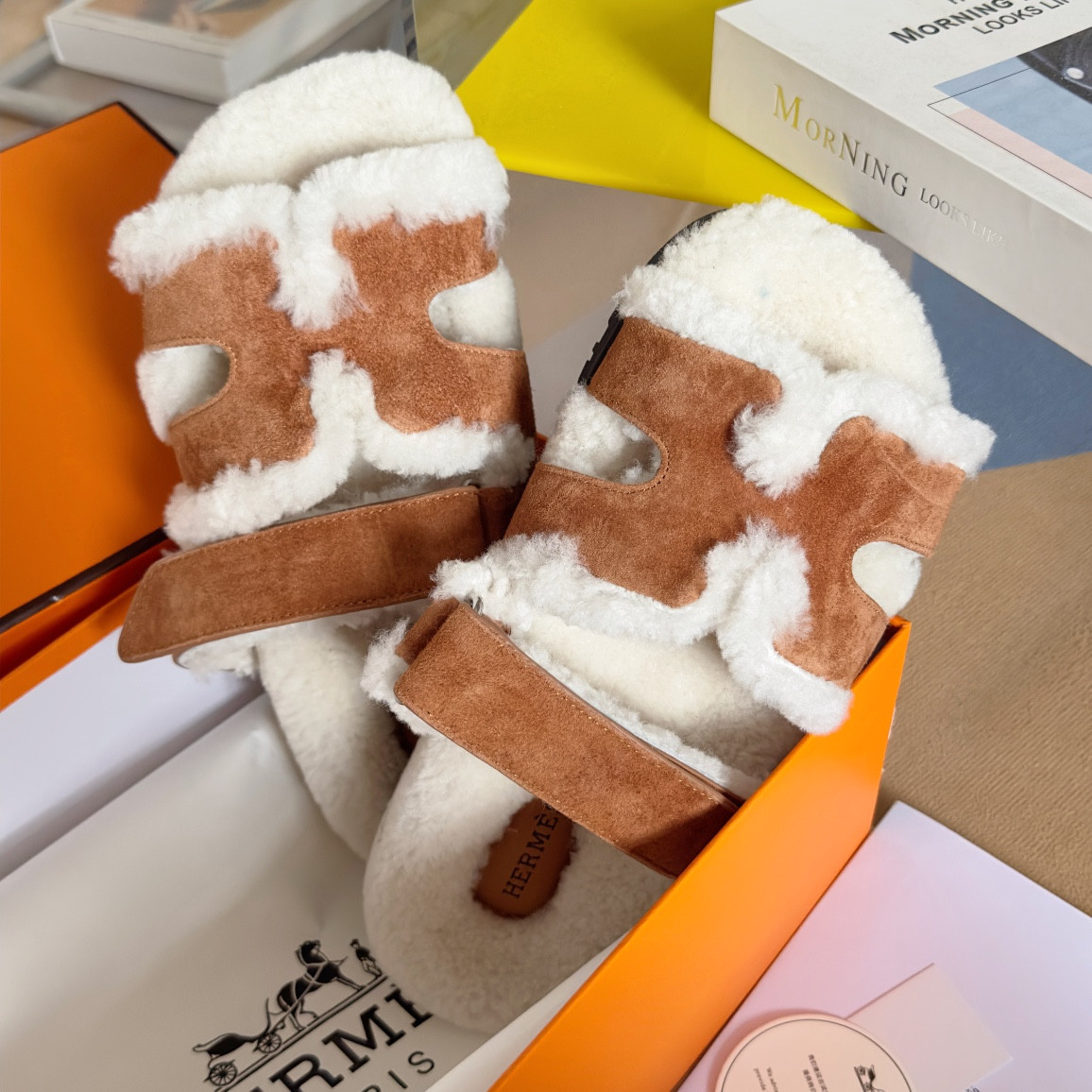 ua H**mes chypre sandal