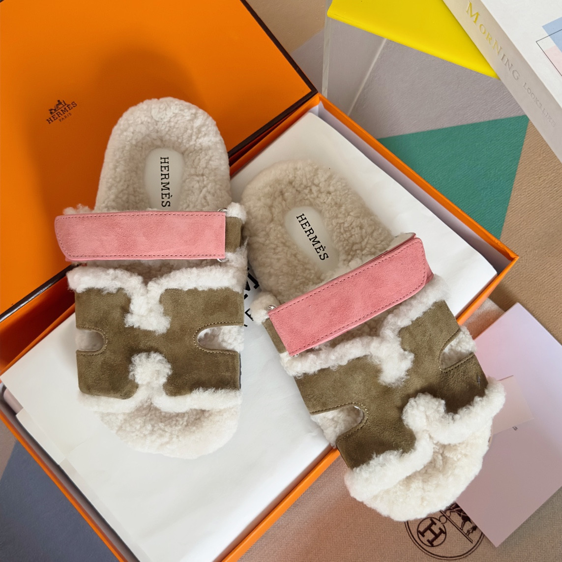 ua H**mes chypre sandal