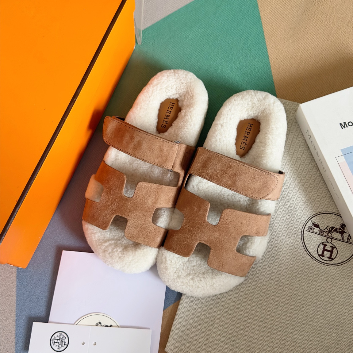 ua H**mes chypre sandal