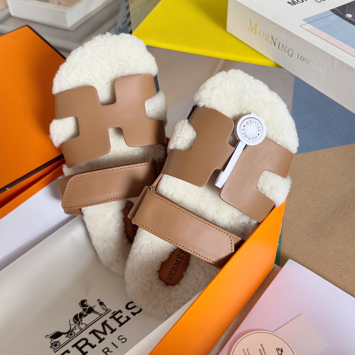ua H**mes chypre sandal