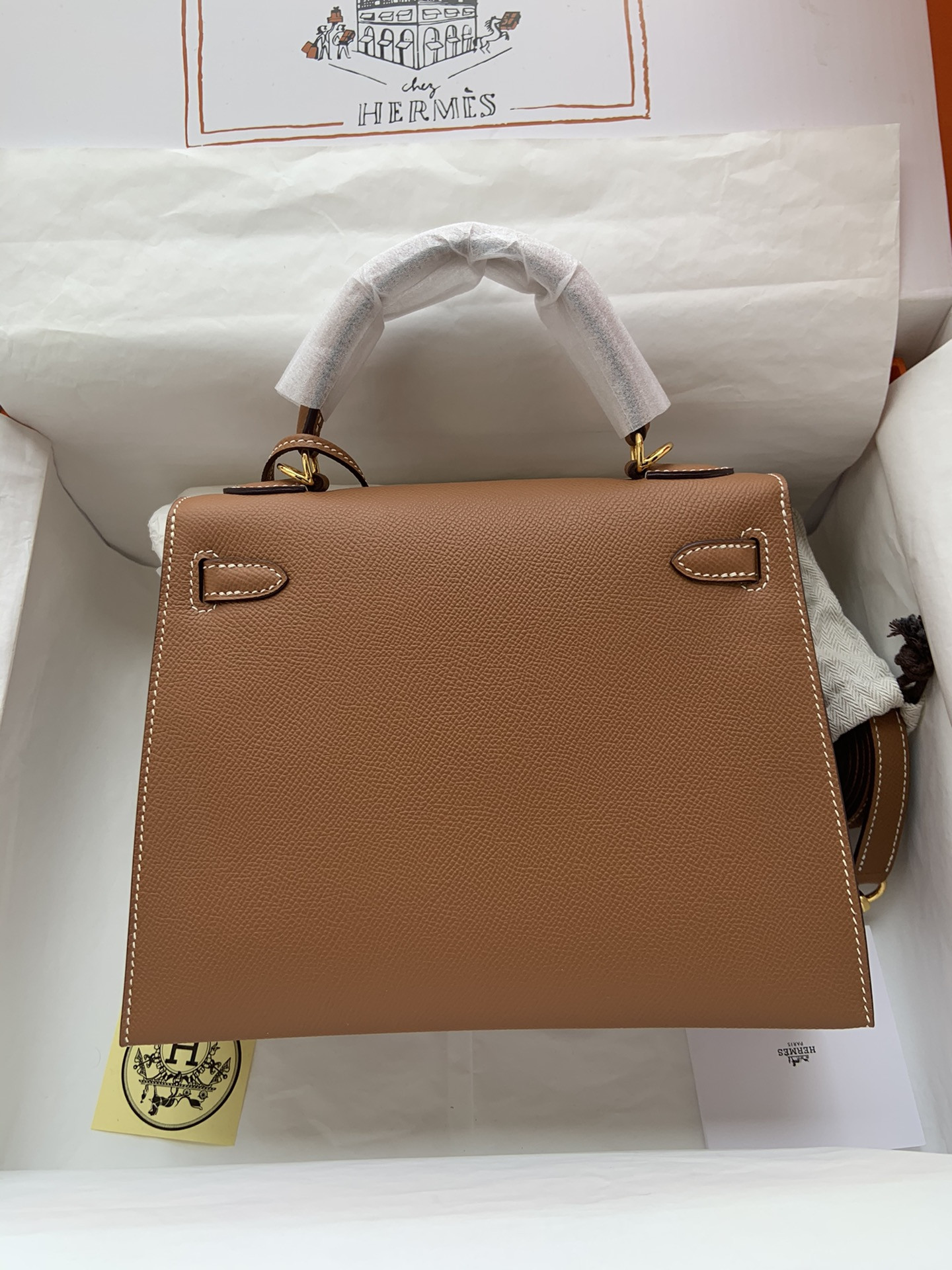 H**mes kelly gold-tone hardware 25 28