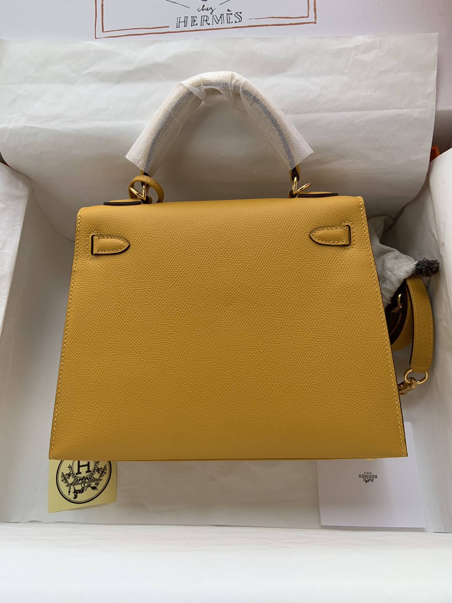 H**mes kelly gold-tone hardware 25 28