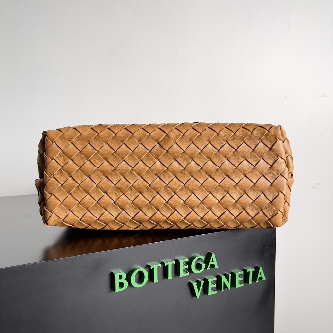 bo*te*ga Ve*ne*ta medium andiamo 32x25x11cm